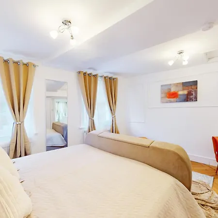 Park Lane Apartments Harrowby Street Лондон Экстерьер фото