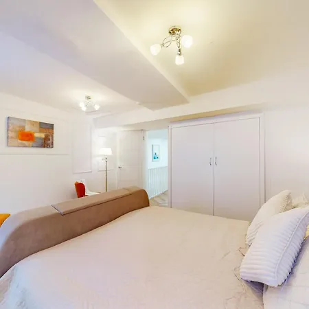 Park Lane Apartments Harrowby Street Лондон Экстерьер фото