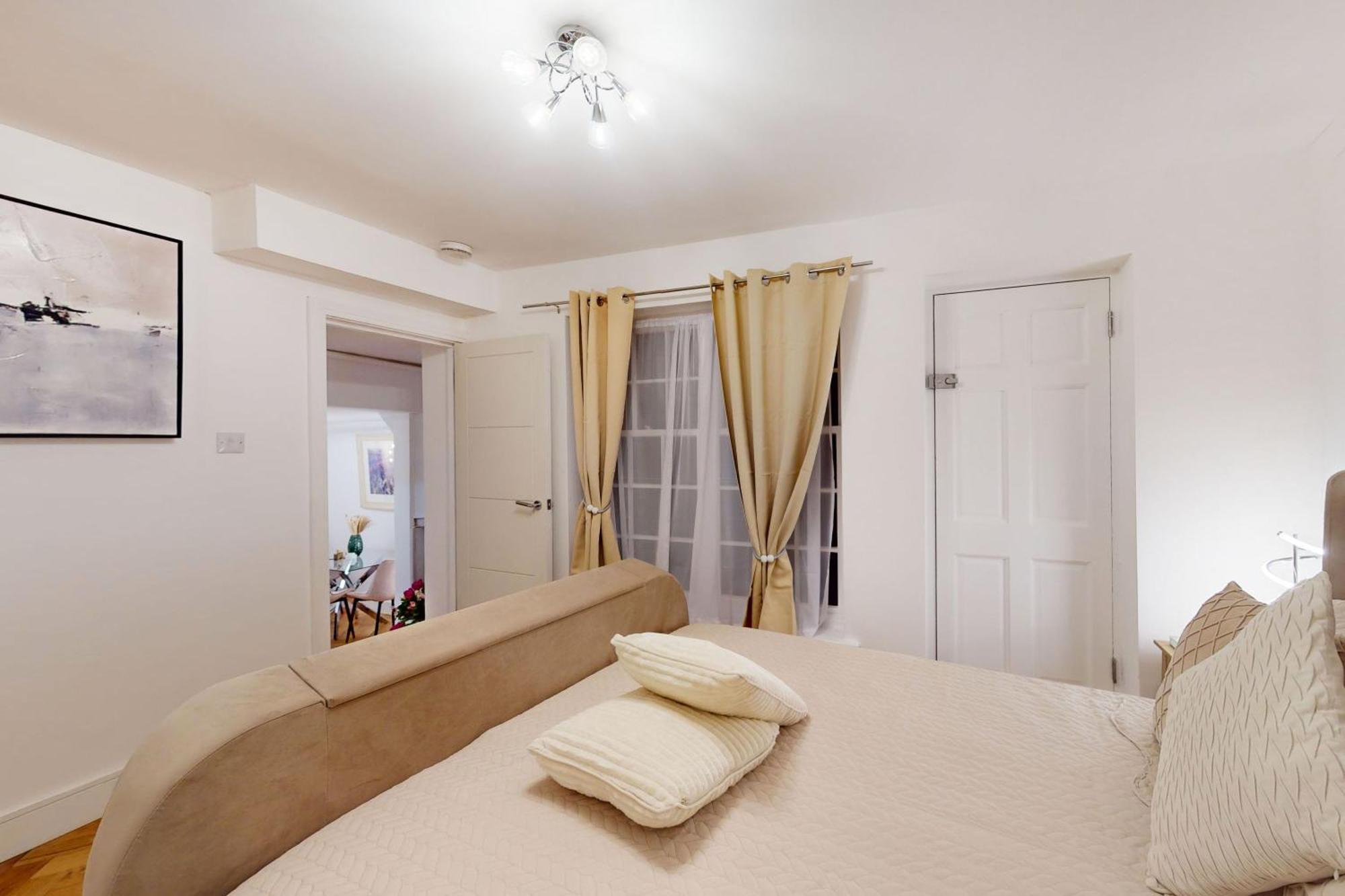 Park Lane Harrowby Street Лондон